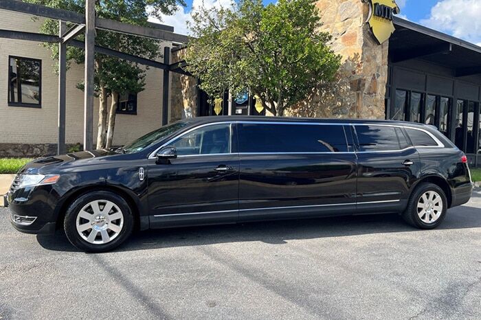 Lincoln MKT Limousine | Book Online Today!